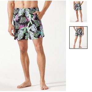 NWT Tommy BAHAMA Naples Monstera Paradise 6-Inch Swim Trunks
